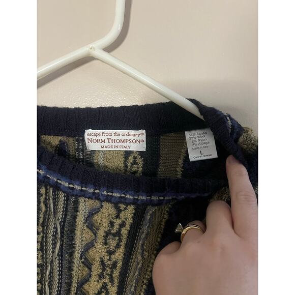 Sold - Picture 3 of 4